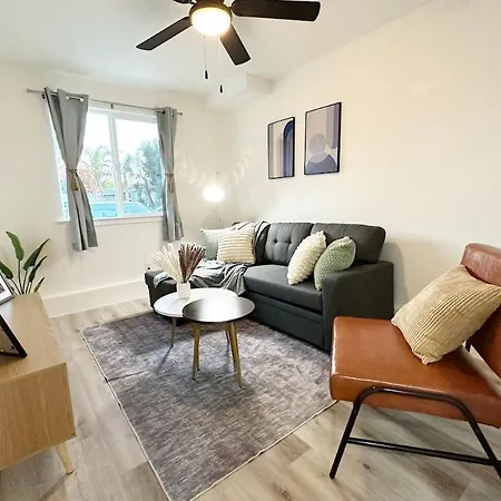 Molivu Homes 1Br - New Build, Pet Friendly, W-D